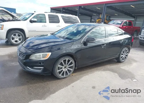2015 Volvo S60 T6 Premier Plus из США, поврежденный, VIN YV149MFC4F1317163
